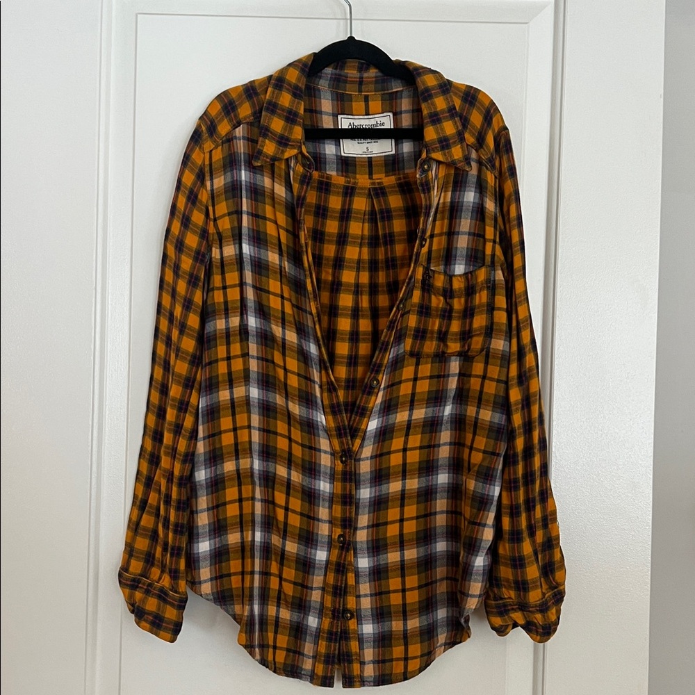 Abercrombie & Fitch plaid soft button down soft flannel shirt size S